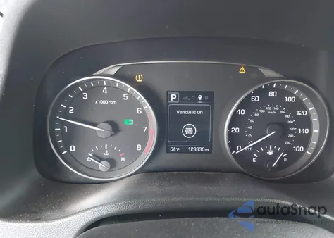 2018 Hyundai Elantra Value Edition z USA, uszkodzony, nr VIN 5NPD84LF9JH334260